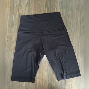 Lululemon ATHLETA Black Women's High-Waisted Shorts Bike Riding Spandex